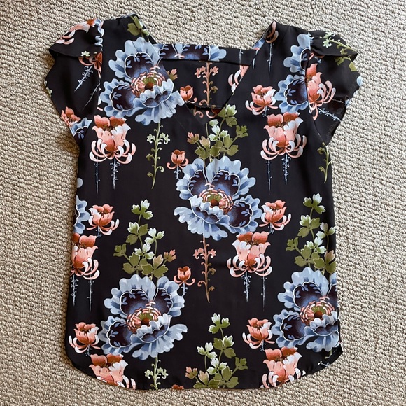 Loft Floral Blouse - Picture 2 of 5